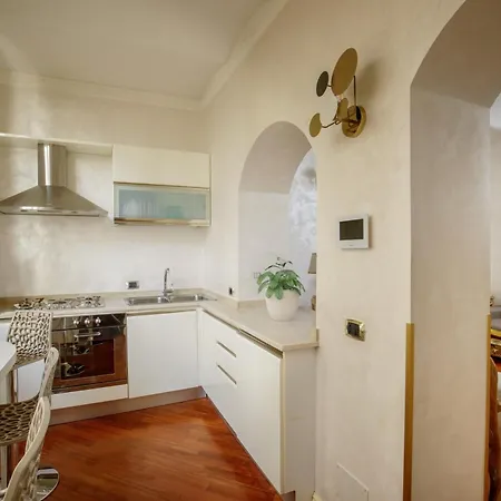 Lägenhet Condotti Corner Piazza Di Spagna Rom